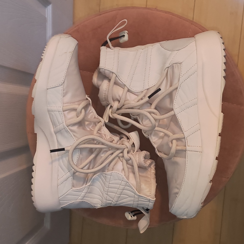 Nike Women's Tanjun High Rise Phantom Boots Size 8 NWOB - Picture 5 of 9